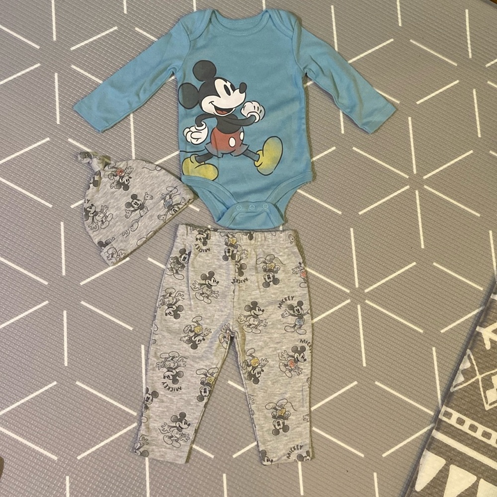 Disney Baby Mickey Mouse 3-Piece Set Size 6-9M